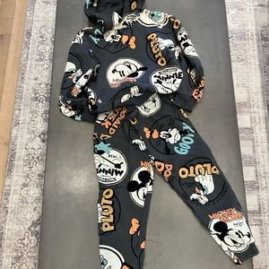 H+M Disney sweatsuit Kids